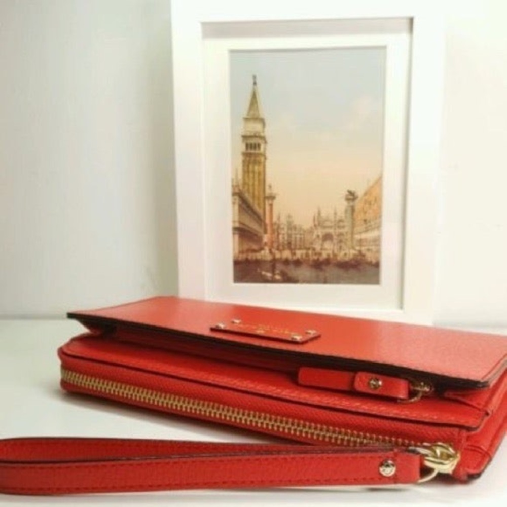 Kate Spade wallet/wristlet